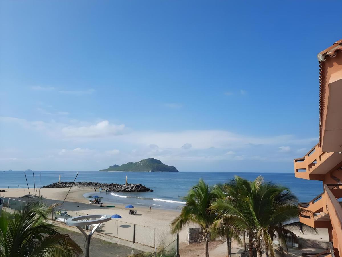 Playa Suites Mazatlan Exterior photo